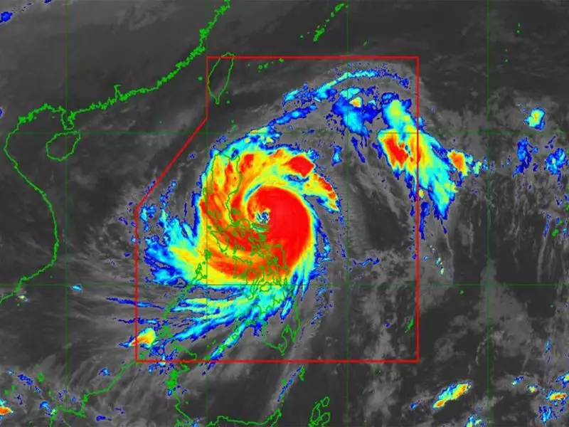 Super Typhoon Fung-Woo Threatens Philippines After Kalaegi Kills 200