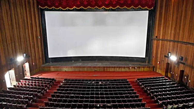 Supreme Court Puts ₹200 Movie Ticket Cap on Hold | Karnataka HC Conditions Challenged