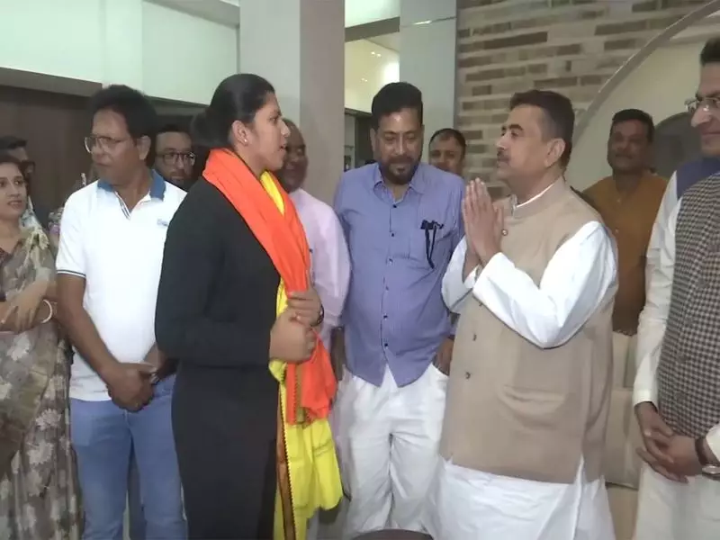 Suvendu Adhikari Honors World Cup Champion Richa Ghosh in Kolkata