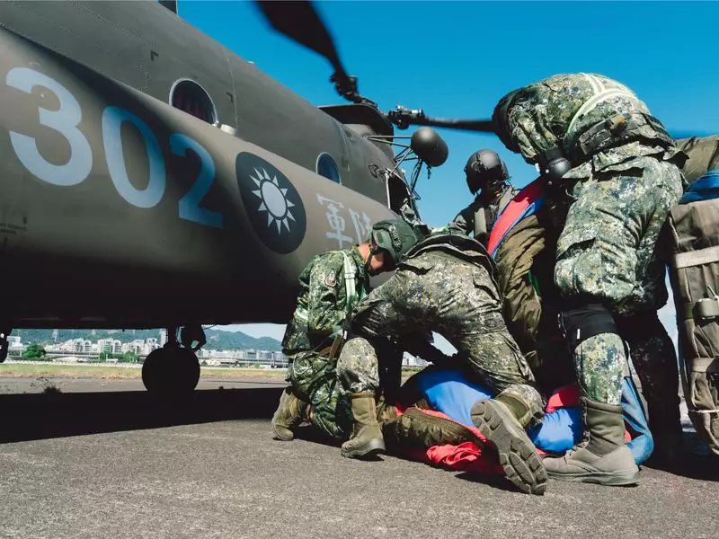 Taiwan Sounds Alarm as Chinese Military Aircraft and Naval Vessels Make Fresh Incursion