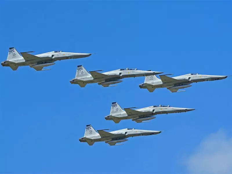 Taiwan Spots 2 Chinese Warplanes, 9 Naval Ships in 24-Hour Patrol