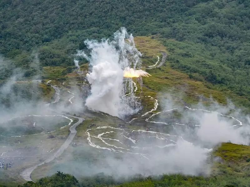 Taiwan Spots 7 Chinese Aircraft, 11 Vessels in Latest Military Pressure