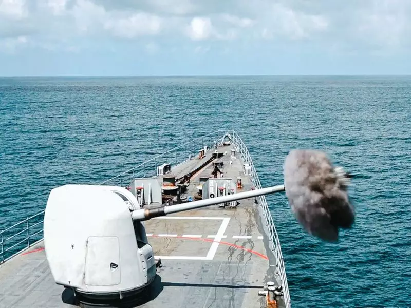 Taiwan Spots 9 Chinese Aircraft, 4 Vessels Near Territory