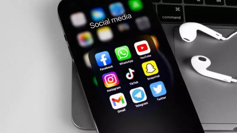 Top 10 Social Media Platforms in 2025: Facebook Leads, Reddit Surges