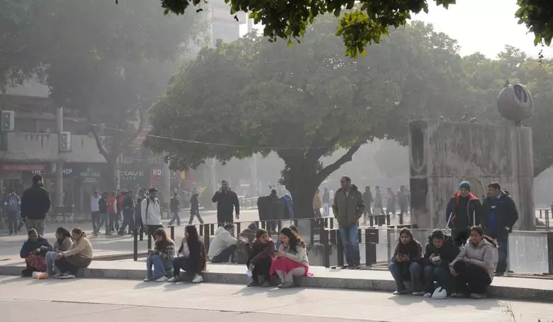 Tricity Braces for Fog and Thunder on New Year's Eve, IMD Issues Alert