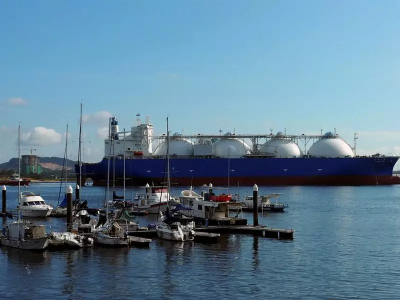 UK Targets British Insurers in Crackdown on Russian Oil Shipments