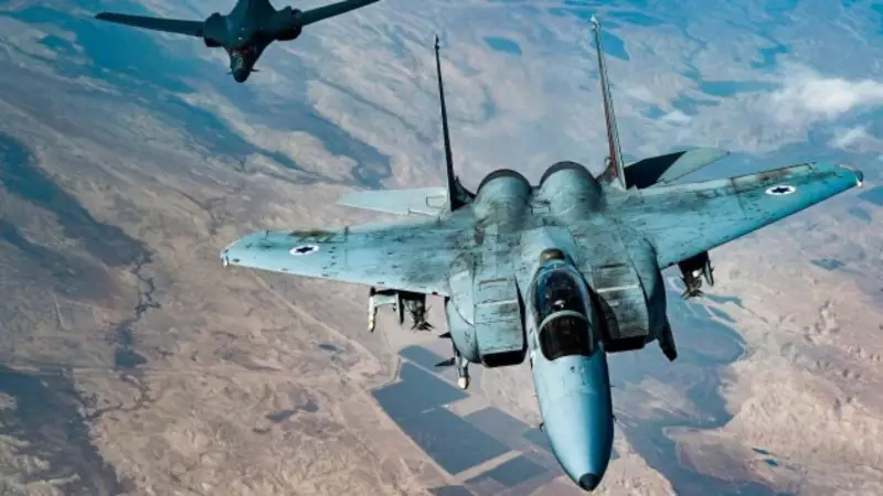 US Deploys B-1 Bombers Near Venezuela in Show of Force - Strategic Move Explained