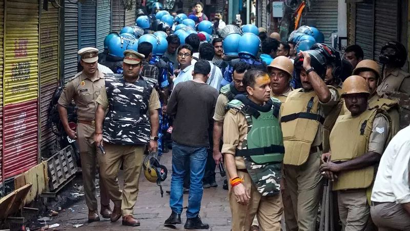 Varanasi Residents Protest Road Widening Project in Dal Mandi Area | Heritage vs Development