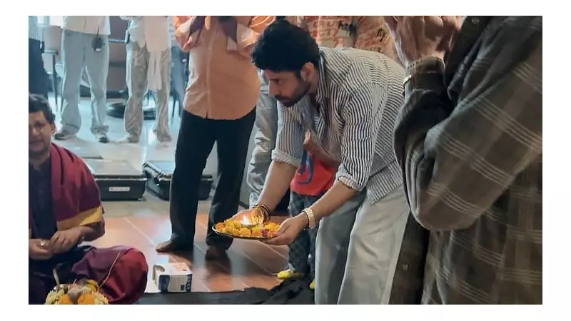 Viineet Kumar Siingh Begins 2026 with Vikram Phadnis Film, Shares Mahurat Pics