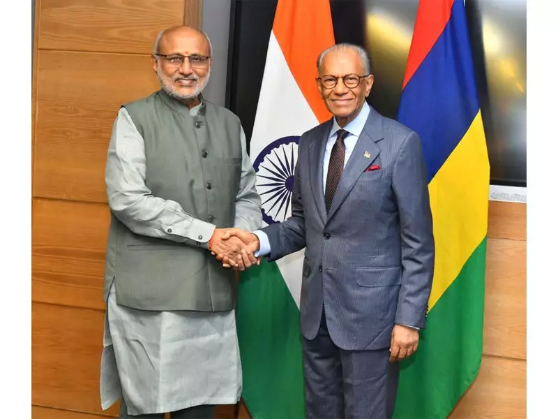 VP Radhakrishnan Meets Mauritius PM in Seychelles, Strengthens Historic India-Mauritius Bond