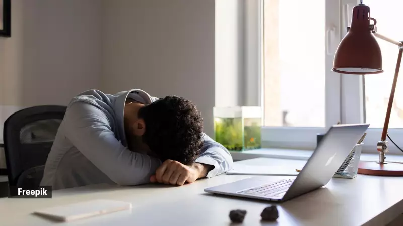 Why 1-3 PM is a Biologically Challenging Time & How to Beat the Afternoon Slump