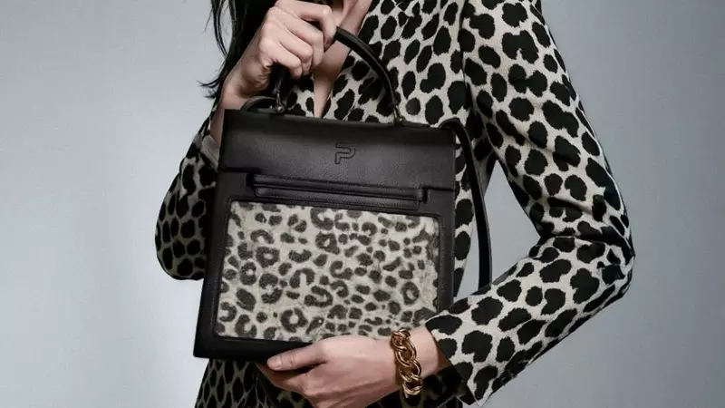 World's First Luxury Smart Handbag Changes Colour to Match Your Outfit