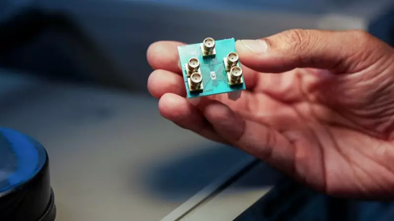 World's First Microwave Neural Network Chip Outperforms CPUs