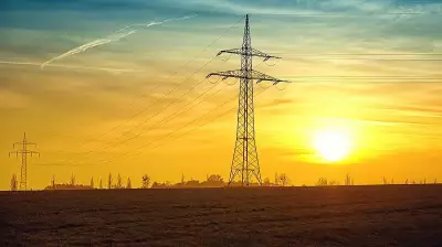 Karnataka Directs Officials to Ensure Uninterrupted Power Supply Amid Rising Demand