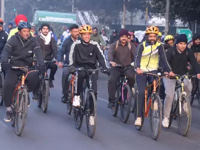 Mansukh Mandaviya Leads 56th Fit India Sunday, Stresses Fitness for Leadership