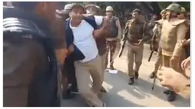 UP Police Lathi-Charge MGNREGA Protesters in Lucknow, Congress Slams Govt