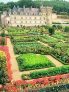 8 Most Beautiful Gardens Around the World You Must See