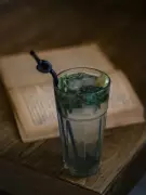 8 Perfect Book Recommendations for Cosy Winter Reading Sessions