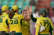 Alyssa Healy's Fitness Race: Australia's Wicket-Keeper Battles Injury Ahead of Crucial South Africa World Cup Clash
