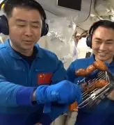 China's Space Kitchen Sizzles: Astronauts Enjoy Real BBQ in Zero Gravity with Revolutionary Hot Air Oven