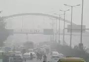 Delhi Air Quality Remains Very Poor with AQI at 381