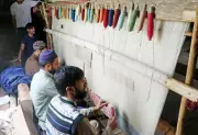 Jammu & Kashmir Carpet Industry Faces Crisis: Exports Plunge, Counterfeits Rise