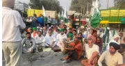 Punjab Farmers Block Highway in Fiery Protest Against Rice Millers | Payment Dispute Escalates