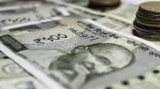 Rupee Hits Record Low of 90.87 vs Dollar on Trade Deal Worries, FII Outflows