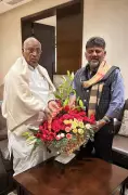 Shivakumar Meets Kharge in Delhi, Sparks Karnataka CM Change Speculation