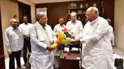 Siddaramaiah Meets Kharge, Vows to Follow Congress High Command on Karnataka CM Tenure