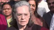 Sonia Gandhi Leads Protest, Says 'Old People Like Me' Struggle with Delhi Pollution