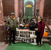 TMC MPs Stage 12-Hour Dharna in Parliament Over GNCTD Bill Passage