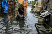 Typhoon Fung-Wong Kills 4 in Philippines, Triggers Major Flooding