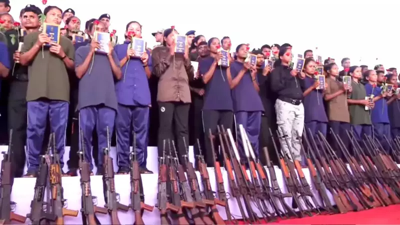 208 Naxals Surrender in Chhattisgarh: Dandakaranya North Bastar Declared Free From Red Terror