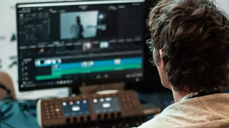 Bengaluru CEO's 60-80 Hour Work Week Job Post Sparks Online Firestorm: Are You Narayana Murthy?