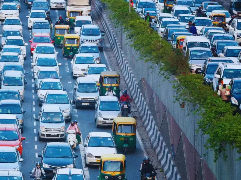 Delhi-NCR Traffic Nightmare Before Diwali 2025: Essential Routes to Avoid & Smart Travel Tips