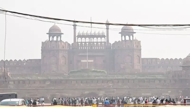 Delhi's Toxic Air Crisis: Hospitals Report 30% Surge in Breathing & Pregnancy Complications