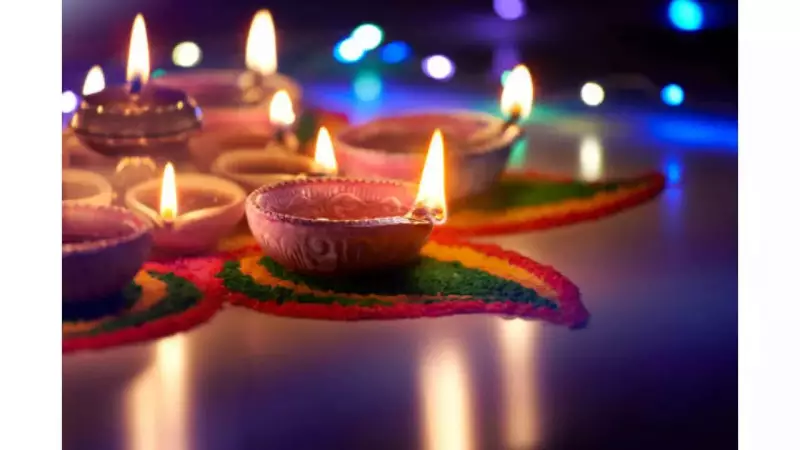 Diwali 2023: 50+ Heartwarming Wishes & Messages to Illuminate Your Celebrations