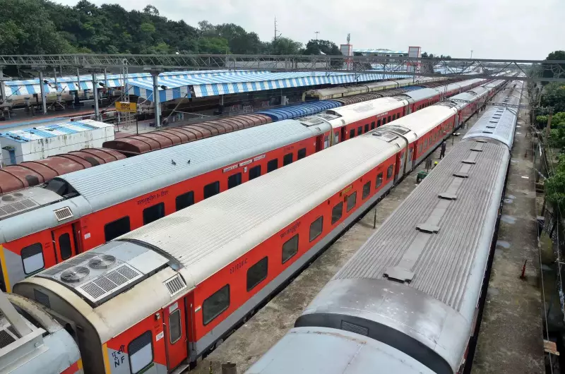 Duronto Express Passenger Injured in Stone-Pelting Incident in Jharkhand's West Singhbhum