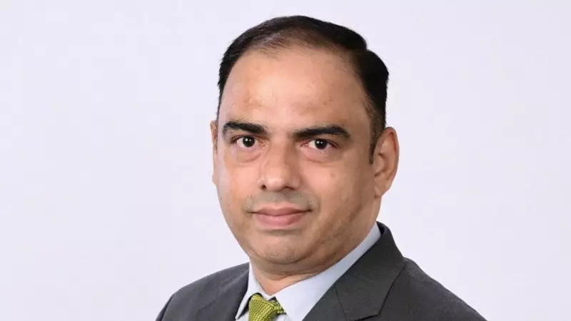 Expert Picks: 3 Hot Stocks to Buy Now - MRPL, Gujarat Pipavav Set for Major Gains