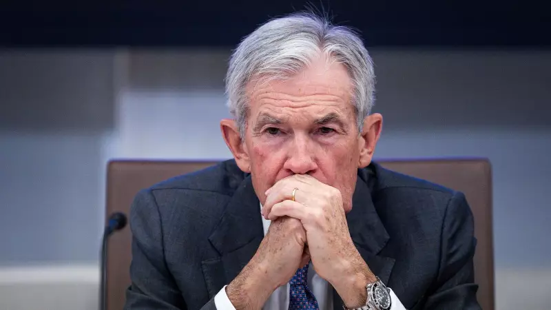 Fed's Rate Cut Dilemma: Powell Navigates Trump Tariffs & Shutdown Threats