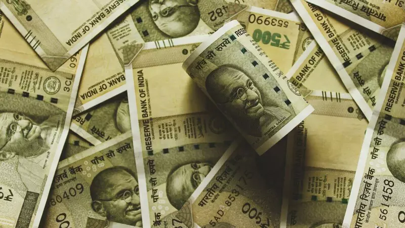 Global Funds Pour $631 Million Into Indian Bonds - 46x Surge After RBI's Rupee Defence