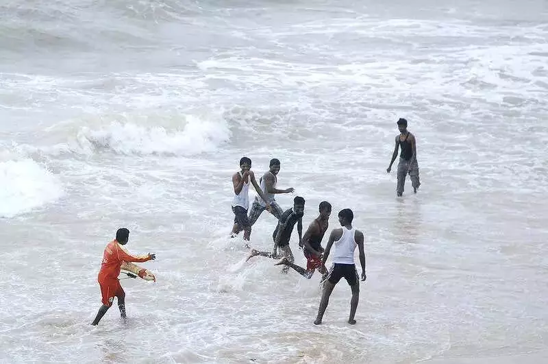 Goa Heroes: Six Maharashtra Tourists Rescued from Drowning at Baga Beach