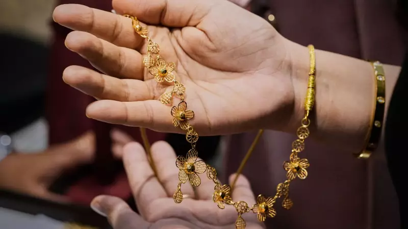 Gold Shopping This Festive Season? Your Essential Guide to Purity Checks & Hallmarking