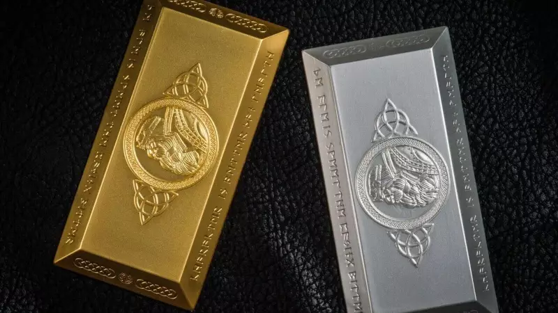 Gold vs Silver: Which Metal Will Shine Brighter After Fed Rate Cut? Expert Analysis Revealed