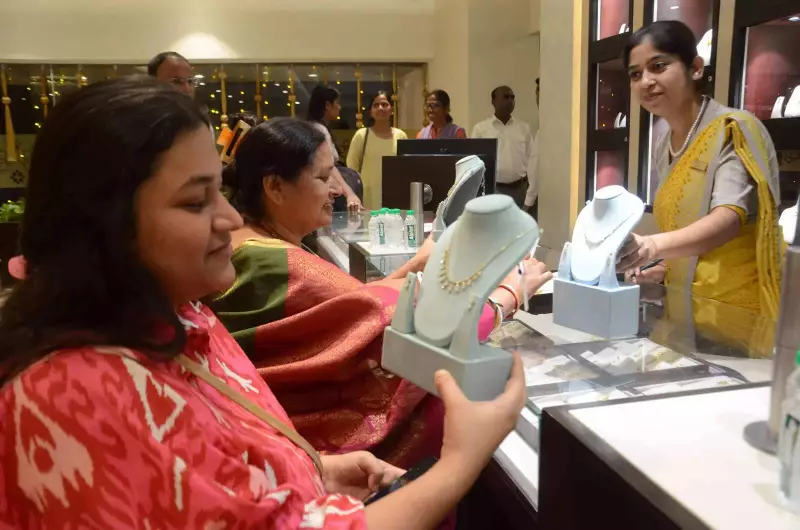 GST Cut Sparks Dhanteras Shopping Frenzy in Ranchi | Gold & Electronics Sales Soar