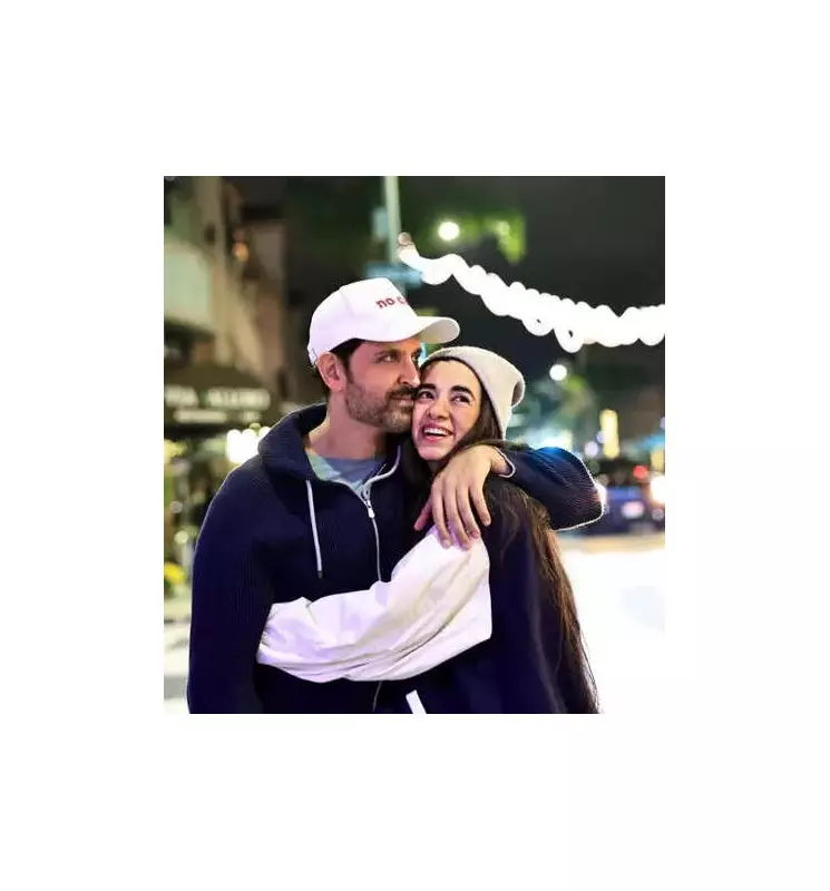 Hrithik Roshan & Saba Azad's Cozy Winter Escape: Romantic Date Night Pics Go Viral!
