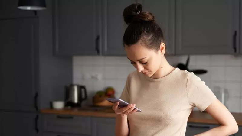 Is Your Screen Time Secretly Sabotaging Your Spine? The Silent Posture Epidemic