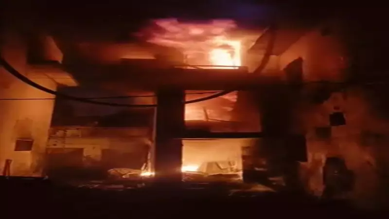 Massive Fire Engulfs Three-Storey House in Lucknow's Aliganj | Dramatic Rescue Operation Underway