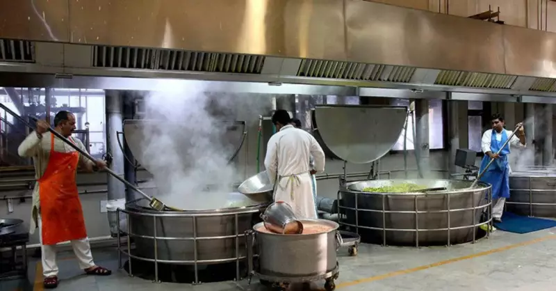 Mount Abu's Miracle Kitchen: How 50,000 People Are Fed Daily Without Gas or Electricity